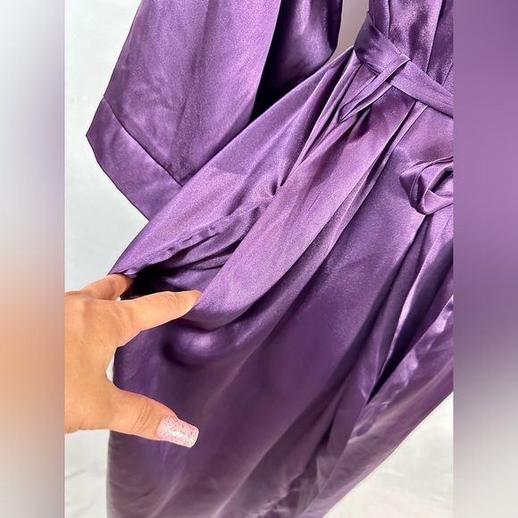 Vintage Lucy Pereda silky deep purple robe size M - Picture 5 of 14